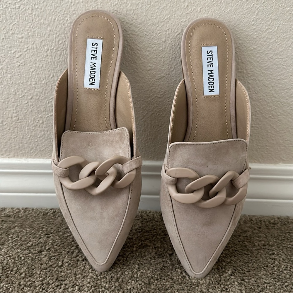 🌟 BRAND NEW - never worn 🌟 Steve Madden suede mule (color: sand suede)
